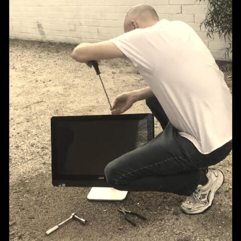 actual photo of me as a teen learning to fix email accounts circa 1998